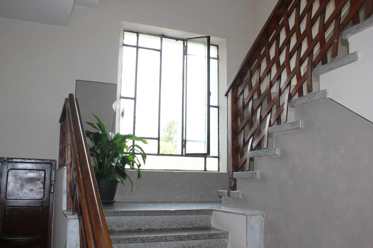 B&B I Due Tigli Travedona Exterior foto